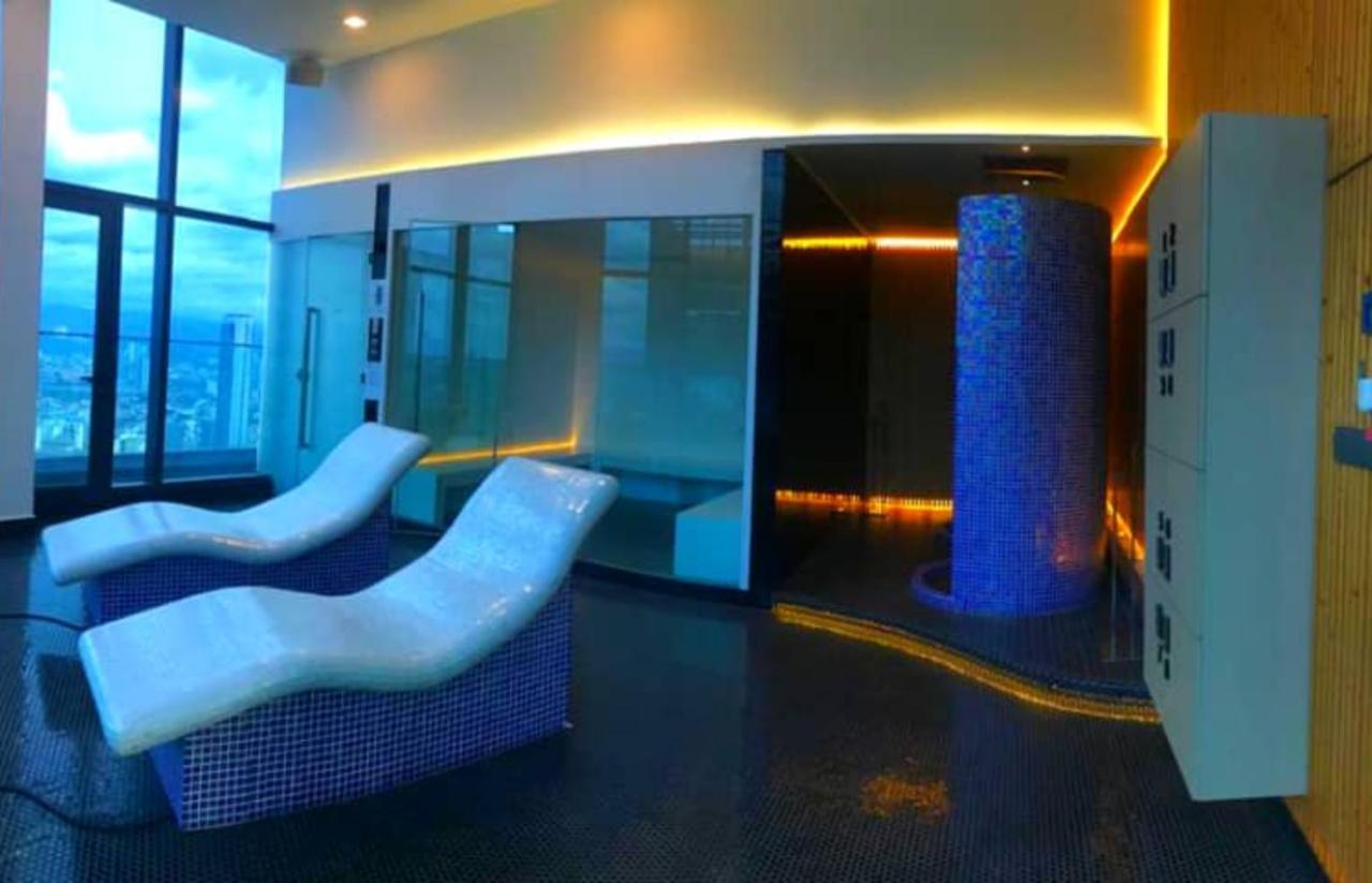 Star Luxury Klcc Apartment