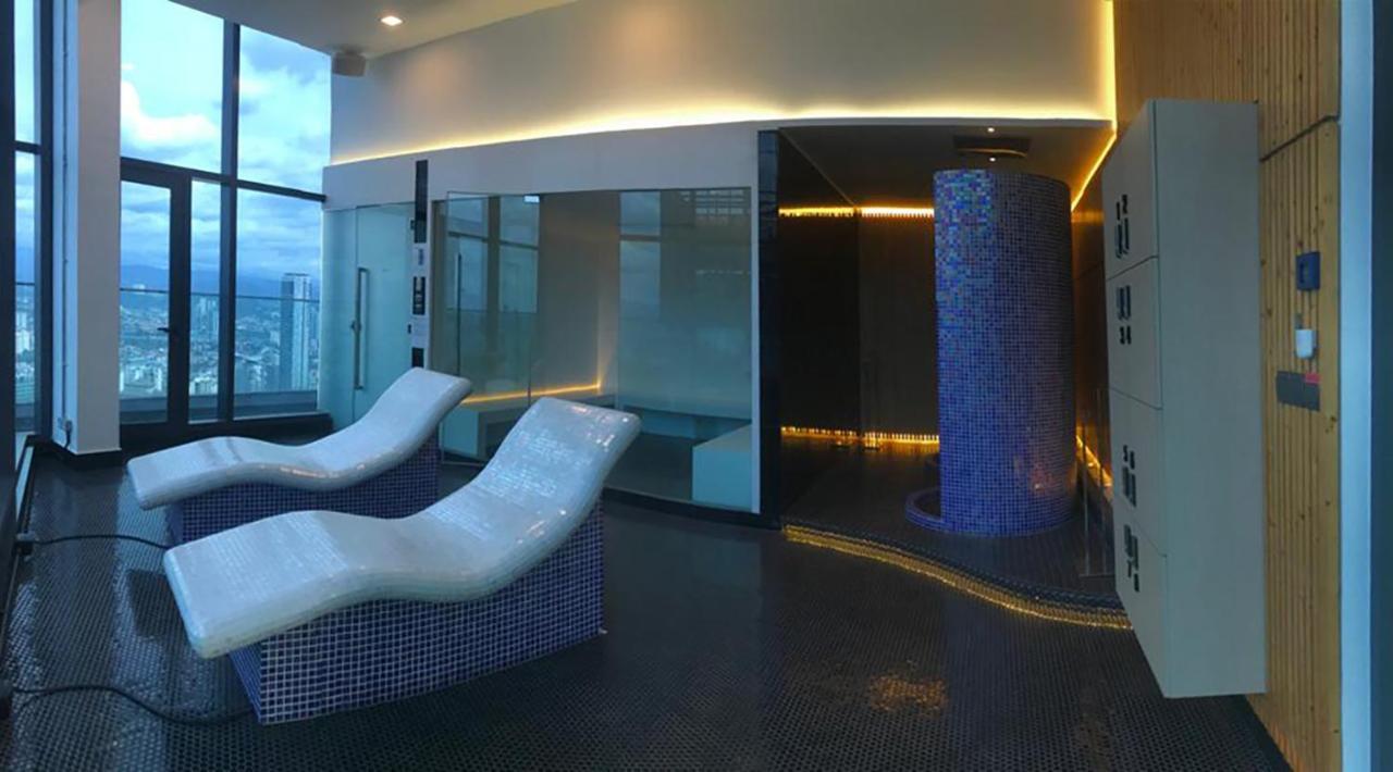 Star Luxury Klcc